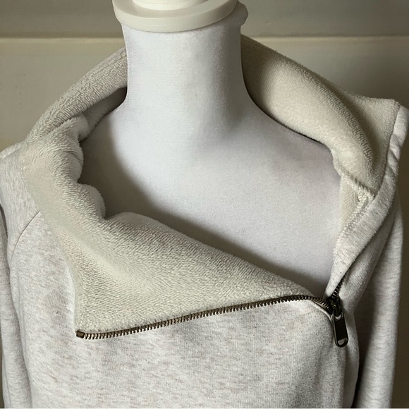 Athleta Cozy Karma Asym Sweatshirt Dress in Light Grey size Small - Picture 12 of 12